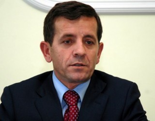 Remi e dorëzon mandatin e deputetit me një letër publike