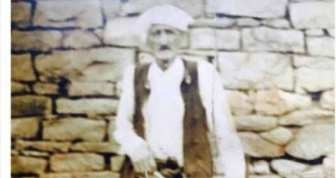 Edhe fotoja e gjyshit të Thaçit e dridh Serbinë (Foto)