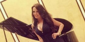 Albërie Hadërgjonaj poston video seksi të së bijës (Video)