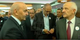 Sejdiu e Mustafa nuk ia japin dorën njëri-tjetrit (Video)