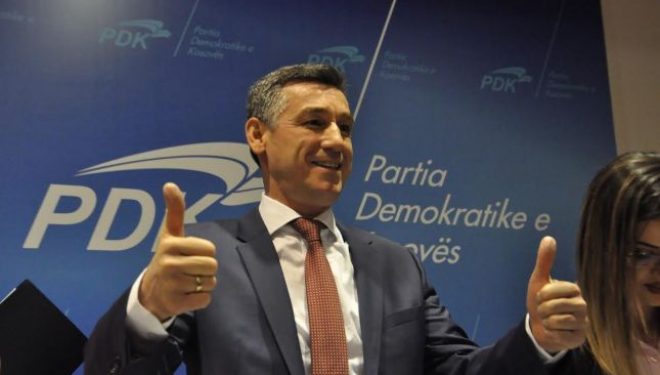 PDK i uron Kadri Veselit zgjedhjen Kryetar, para se të përfundojë Konventa