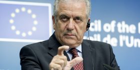 Avramapolous: Pas 3 muajsh kosovarët lëvizin pa viza