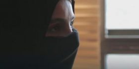 ISIS shet përmes Facebookut gratë e zëna rob: 8.000 dollarë për një vajzë, por mund të negociohet çmimi