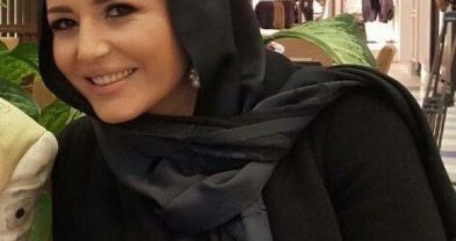 Deputetja bukuroshe e PS-së, shkon në xhami
