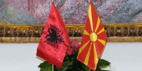 Kriza politike “lë në harresë” çështjet e pazgjidhura shqiptare