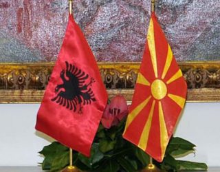 Kriza politike “lë në harresë” çështjet e pazgjidhura shqiptare