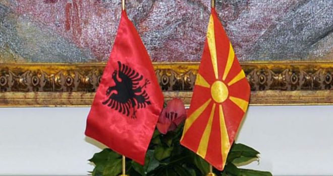 Kriza politike “lë në harresë” çështjet e pazgjidhura shqiptare