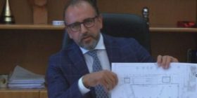 Për kryebashkiakun Leli, Vlora zgjon interesin e vizitorëve edhe si kantier ndërtimi! (VIDEO)