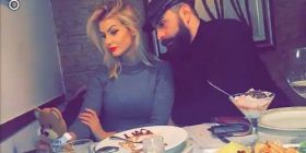 Kur Marinën e Getin i kaplon pasioni, madje në publik (Video)