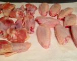 AUV tërheq nga tregu mishin e ngrirë të pulës nga Brazili, konstaton bakterin Salmonella