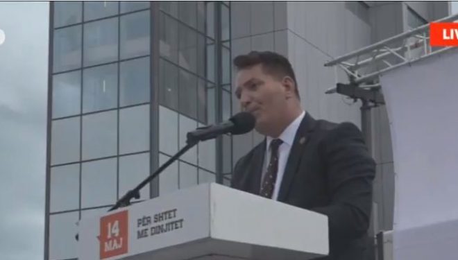 Lekaj: Hashimi e Isa Po Punojnë Vetëm në Dëm të Kosovës