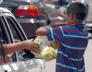 Mungesa e ligjit përkatës, shkelje e të drejtave të fëmijëve