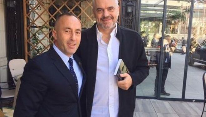 Haradinaj e nis ditën duke pirë kafe me Edi Ramën (FOTO)