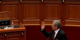 Berisha: Kthetrat e Ramës mbi drejtësinë; reagon Xhafaj. Blushi, akuza 2 palëve
