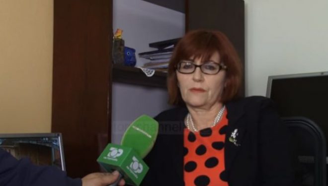 Flet gruaja e Shukriut, Tefta Xhelili: Me Shukriun deri në vdekje (Video)