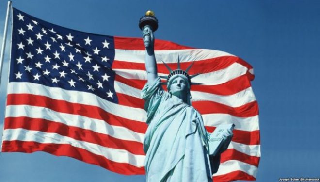 A do t’i ndalojë Amerika myslimanët apo armët pas sulmit të fundit terrorist