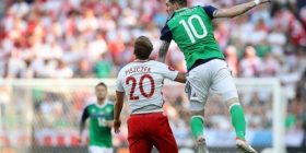 Polonia e mposht Irlanden Veriore