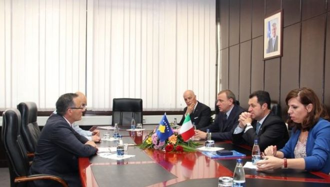 BQK mirëpret investitorët potencial nga Italia në Kosovë