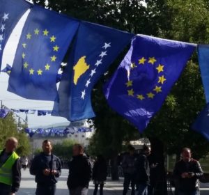 Kriza politike në Kosovë, gazeta austriake: Vendi ballkanik rrezikon humbjen e miliona eurove që jep BE-ja