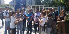 Shoqëria civile kërkon nga Mustafa suspendimin e Mujës