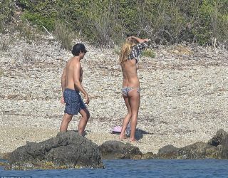 Heidi Klum, “topless” në Francë (FOTO, +16)