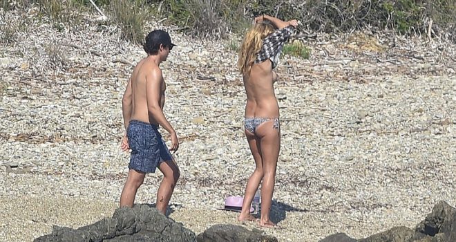 Heidi Klum, “topless” në Francë (FOTO, +16)