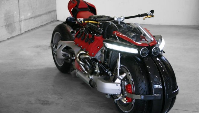 Motoçikletë me motor Maserati, V8 (Foto)