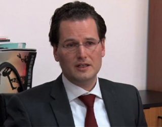 FMN: Shpenzimet për veteranë dëmtojnë buxhetin për shkolla, spitale e rrugë (Video)