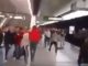 Tifozët shqiptarë grushtohen me serbë në Lyon (VIDEO)