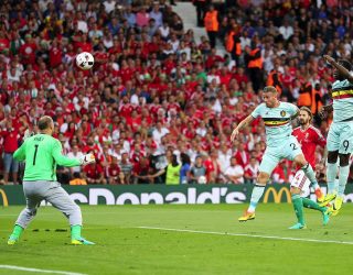 Belgjika furishëm në çerekfinale (Video)