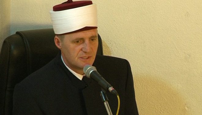 A e dini që kryeimami Bajgora është tekstshkrues këngësh (Foto/Video)