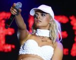 “Kemi luftuar ta ruajmë gjuhën”, Bebe Rexha mbështet protestën e studentëve shqiptarë në Shkup