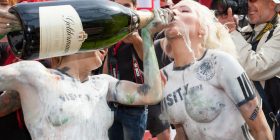 “Sexy Soccer” në Berlin (FOTO)