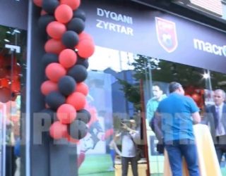 FSHF hap dyqanin e parë kuq e zi (Video)