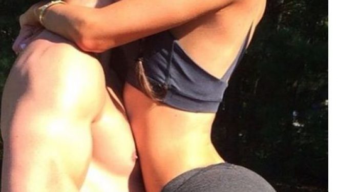 Ja çfarë tregon një grua që është e varur nga seksi +18