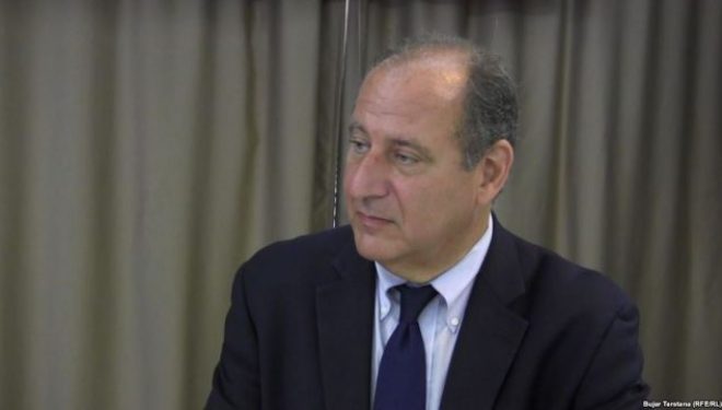 Phillips: Burgjet shndërrohen në universitete për xhihadistët