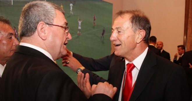 Duka: Me një ofertë të mirë, De Biasi largohet (Video)