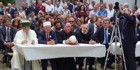 Nënë Tereza i bashkon në Gjermani shqiptarët e të gjitha feve (Foto)