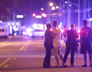 ISIS merr përgjegjësinë për sulmin në klubin e homoseksualëve në Orlando