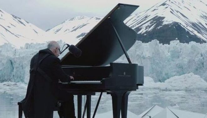 Performanca e pabesueshme e këtij kompozitori italian