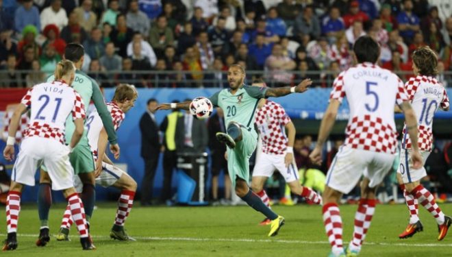 Portugalia “rrëzon” Kroacinë, luzitanët në çerekfinale
