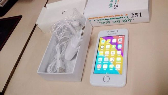 Smartfoni që kushton 4 dollarë (Foto)