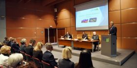 Thaçi e Pahor hapin forumin ekonomik Slloveni-Kosovë