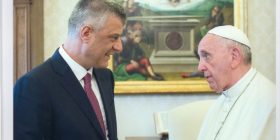 Presidenti Thaçi ka takuar Papa Françeskun