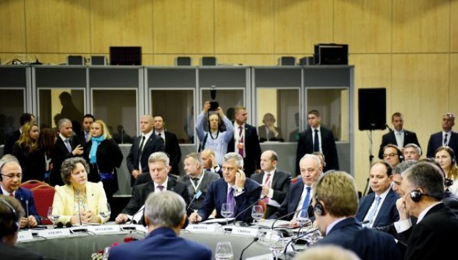 Thaçi në Bullgari: Armiqësitë e popujve të rajonit janë tejkaluar