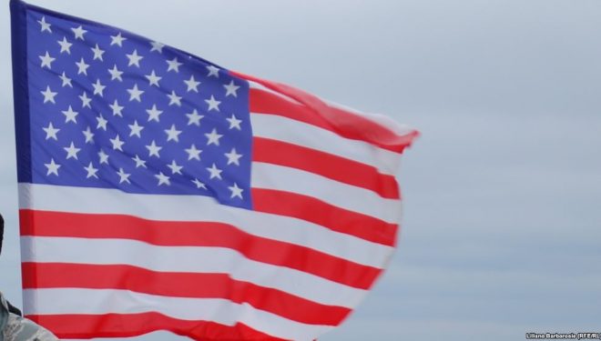 Dhjetëra diplomatë amerikanë kërkojnë sulme kundër forcave siriane