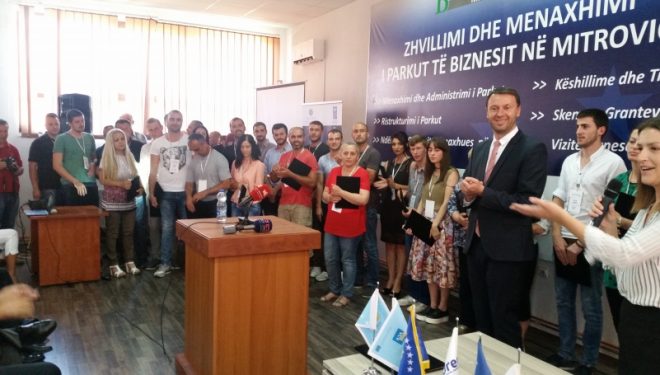 Shpërndahen 39 grante vetëpunësimi