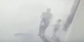 Publikohet videoja ku shkelen Almiri 4-vjeçar dhe familja e tij (Video, 18+)