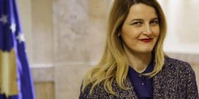 Dhurata Hoxha, ministre e Drejtësisë?