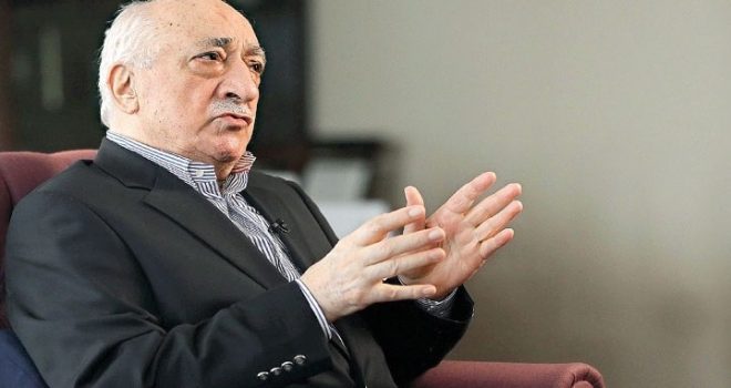 2000 vjet burg për Fetullah Gulen